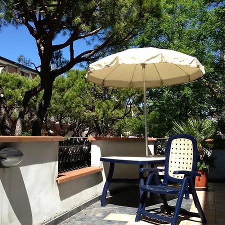 Tiziano Apartment *